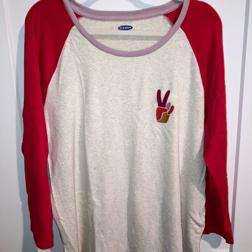 Old Navy White Red Peace Sign Long sleeve VINTAGE XL